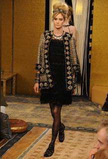 Графика в макияже от Chanel