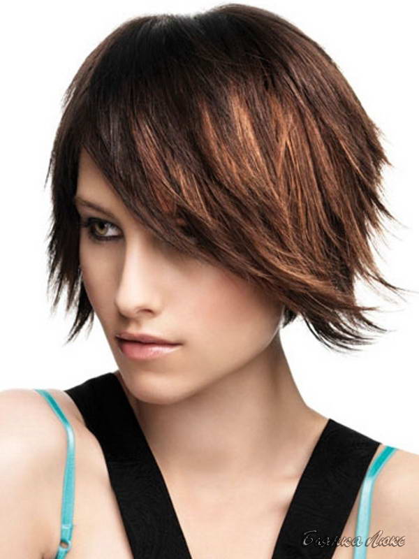 Тренды стрижек на короткие волосы 2024 года: 23 красивых варианта для женщин любого возраста